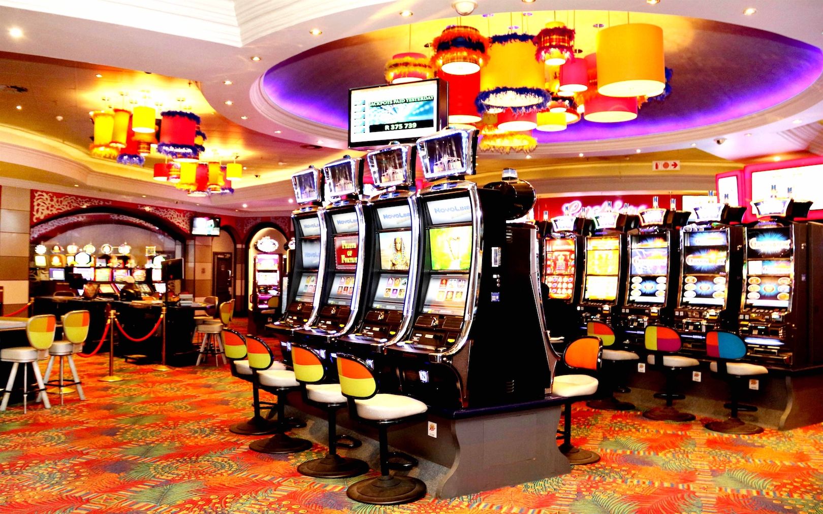 Slot Oyunları: Şansın Dansı ve Stratejik Yaklaşımlar